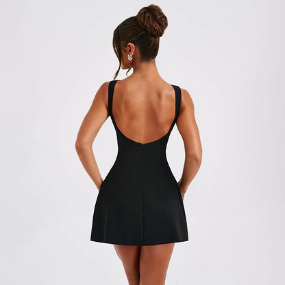 Slim-fitting Backless Dress